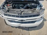 ✅ 2020 Chevrolet Silverado 1500 RST • VIN: 3GCUYEEL0LG183023 • Лот: 70036155. Опубликован ранее на Copart с пробегом 64 717 миль. Бесплатный доступ к архиву аукционных продаж из США и подробный отчёт об истории автомобиля на DreamBid. Изображение 11.