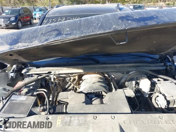 ✅ 2018 Chevrolet Suburban Premier • VIN: 1GNSKJKC9JR298536 • Лот: 43577245. Опубликован ранее на IAAI с пробегом 138 244 миль. Бесплатный доступ к архиву аукционных продаж из США и подробный отчёт об истории автомобиля на DreamBid. Изображение 10.