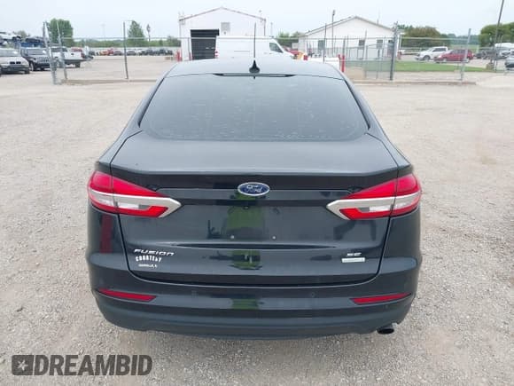 ✅ 2020 Ford Fusion SE • VIN: 3FA6P0HD1LR164963 • Lot: 42934066. Listed on IAAI with 52,918 mi. Free auction sales archive from the USA and detailed vehicle history report at DreamBid. Image 16.