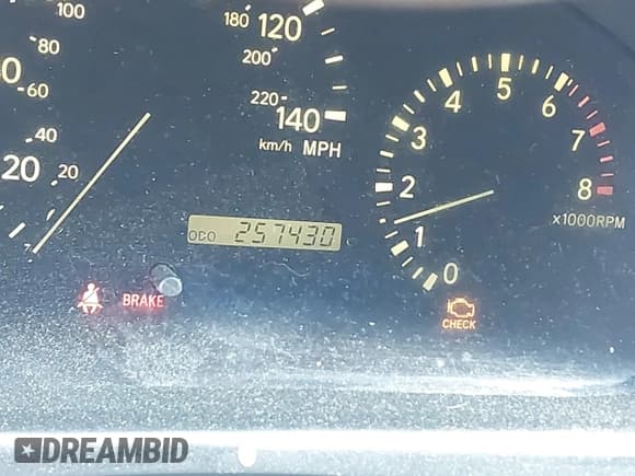 ✅ 2002 Lexus RX 300 • VIN: JTJGF10U320121949 • Lot: 43037713. Wystawiony na IAAI z przebiegiem 257 430 mil. Bezpłatny archiwum sprzedaży aukcyjnych z USA i szczegółowy raport historii pojazdu na DreamBid. Zdjęcie 7.