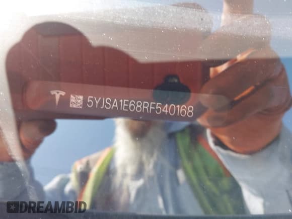 ✅ 2024 Tesla Model S Plaid • VIN: 5YJSA1E68RF540168 • Lot: 41746414. Wystawiony na IAAI z przebiegiem Nie podano. Bezpłatny archiwum sprzedaży aukcyjnych z USA i szczegółowy raport historii pojazdu na DreamBid. Zdjęcie 9.