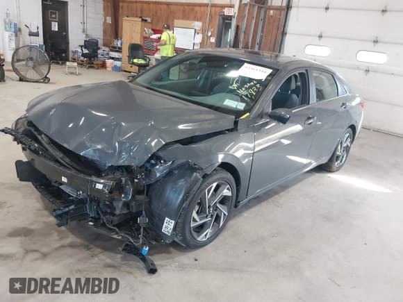 ✅ 2024 Hyundai Elantra SEL • VIN: KMHLS4DG1RU748117 • Лот: 43361344. Опубликован ранее на IAAI с пробегом 17 833 миль. Бесплатный доступ к архиву аукционных продаж из США и подробный отчёт об истории автомобиля на DreamBid. Изображение 2.