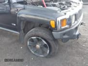 ✅ 2007 Hummer H3 SUV • VIN: 5GTDN13E378104177 • Lot: 43795768. Wystawiony na IAAI z przebiegiem 222 939 mil. Bezpłatny archiwum sprzedaży aukcyjnych z USA i szczegółowy raport historii pojazdu na DreamBid. Zdjęcie 6.