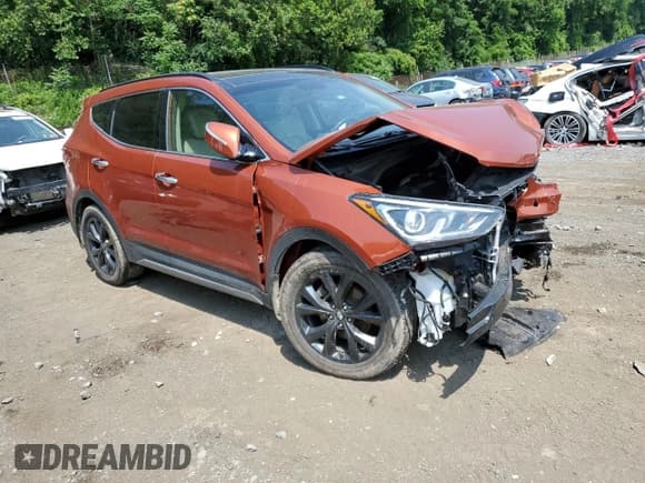 ✅ 2018 Hyundai Santa Fe Ultimate • VIN: 5XYZWDLA3JG520738 • Лот: 59706953. Опубликован ранее на Copart с пробегом Не указан. Бесплатный доступ к архиву аукционных продаж из США и подробный отчёт об истории автомобиля на DreamBid. Изображение 4.