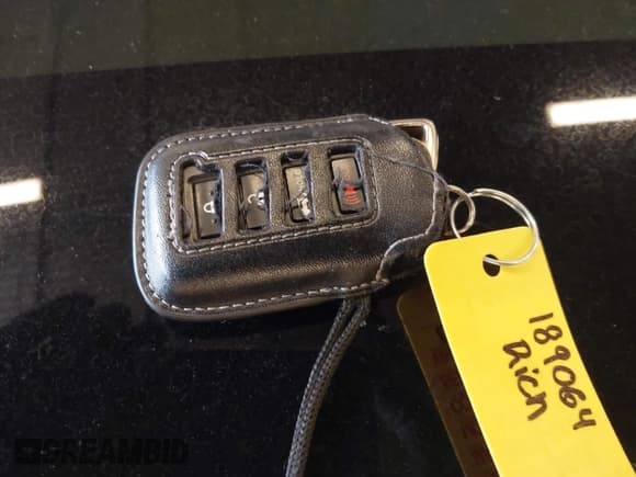 ✅ 2019 Lexus RX 450h • VIN: 2T2BGMCAXKC039392 • Lot: 41597080. Wystawiony na IAAI z przebiegiem 70 126 mil. Bezpłatny archiwum sprzedaży aukcyjnych z USA i szczegółowy raport historii pojazdu na DreamBid. Zdjęcie 11.