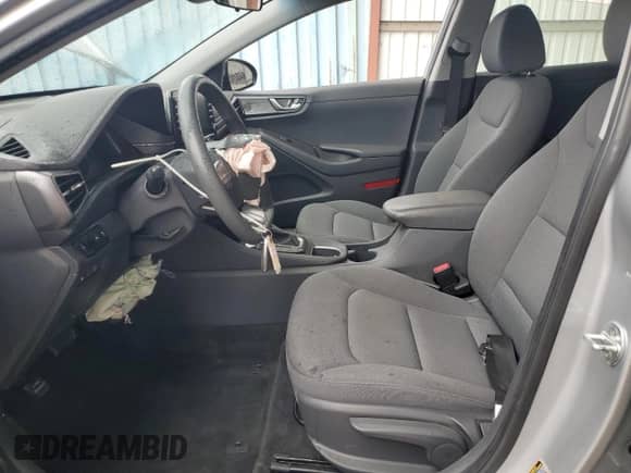 2020 Hyundai Ioniq Blue z VIN KMHC65LCXLU211942, wystawiony jako Copart lot #85688505 z przebiegiem 48 136 mil mil oraz Szkoda całkowita • Salvage title. Historia ofert i sprzedaży dostępna na DreamBid. Obrazek 7.