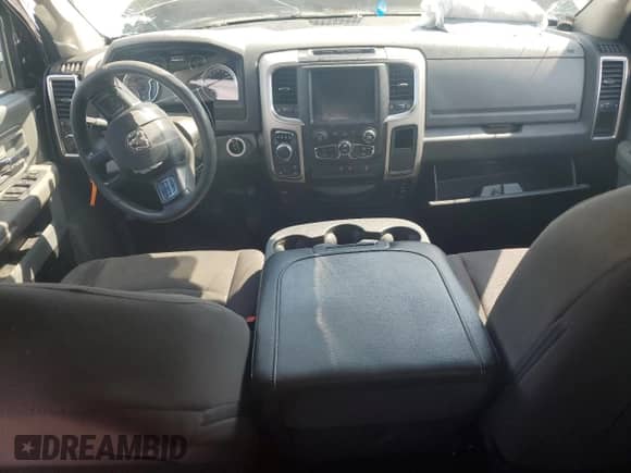 2019 Ram 1500 Warlock z VIN 1C6RR7GT7KS705740, wystawiony jako Copart lot #64234075 z przebiegiem 107 633 mil mil oraz Szkoda całkowita • Salvage title. Historia ofert i sprzedaży dostępna na DreamBid. Obrazek 8.