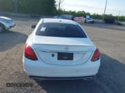 ✅ 2019 Mercedes-Benz C 300 • VIN: 55SWF8EB9KU296768 • Lot: 42137749. Wystawiony na IAAI z przebiegiem Nie podano. Bezpłatny archiwum sprzedaży aukcyjnych z USA i szczegółowy raport historii pojazdu na DreamBid. Zdjęcie 15.