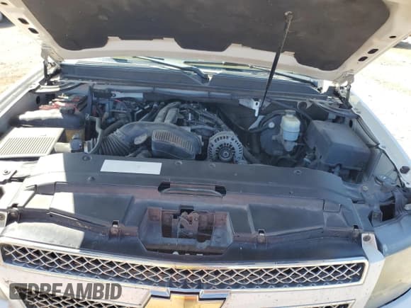 ✅ 2009 Chevrolet Suburban LTZ • VIN: 1GNFC36J29R300643 • Lot: 81653145. Wystawiony na Copart z przebiegiem 213 084 mil. Bezpłatny archiwum sprzedaży aukcyjnych z USA i szczegółowy raport historii pojazdu na DreamBid. Zdjęcie 12.