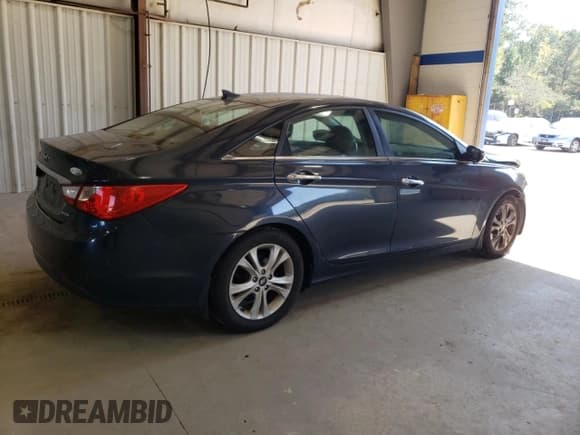 ✅ 2013 Hyundai Sonata Limited • VIN: 5NPEC4AC3DH589356 • Lot: 74767004. Listed on Copart with 137,806 mi. Free auction sales archive from the USA and detailed vehicle history report at DreamBid. Image 3.