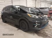 ✅ 2020 Kia Niro EX • VIN: KNDCC3LG8L5070982 • Lot: 43551705. Wystawiony na IAAI z przebiegiem 91 809 mil. Bezpłatny archiwum sprzedaży aukcyjnych z USA i szczegółowy raport historii pojazdu na DreamBid. Zdjęcie 1.
