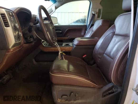 ✅ 2016 Chevrolet Silverado 1500 High Country • VIN: 3GCUKTEC4GG287669 • Lot: 89904475. Listed on Copart with 184,700 mi. Free auction sales archive from the USA and detailed vehicle history report at DreamBid. Image 7.