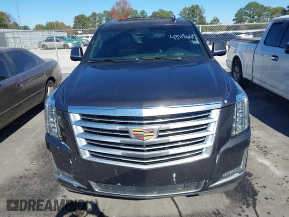 ✅ 2016 Cadillac Escalade Platinum • VIN: 1GYS4DKJ5GR119009 • Lot: 43718664. Listed on IAAI with 152,993 mi. Free auction sales archive from the USA and detailed vehicle history report at DreamBid. Image 12.