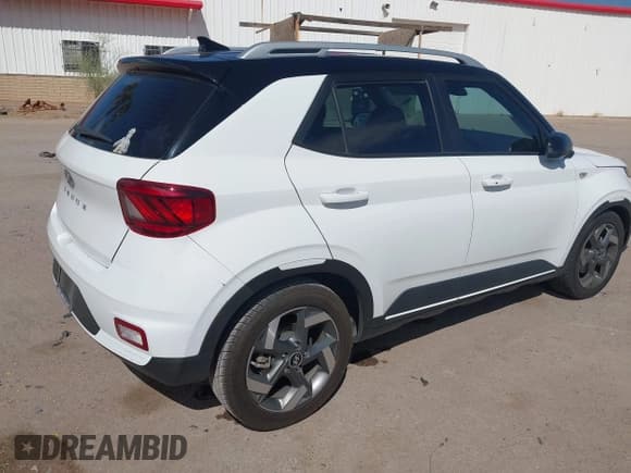 ✅ 2022 Hyundai Venue SEL • VIN: KMHRC8A35NU180027 • Lot: 41921088. Listed on IAAI with 69,220 mi. Free auction sales archive from the USA and detailed vehicle history report at DreamBid. Image 4.