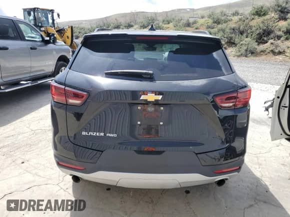 2024 Chevrolet Blazer LT z VIN 3GNKBJR40RS178941, wystawiony jako Copart lot #53538185 z przebiegiem 27 969 mil mil oraz Czysty tytuł • Clean title. Historia ofert i sprzedaży dostępna na DreamBid. Obrazek 6.