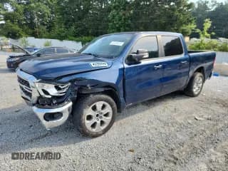 ✅ 2022 Ram 1500 Lone Star • VIN: 1C6RREFT7NN265740 • Lot: 62539205. Wystawiony na Copart z przebiegiem 106 084 mil. Bezpłatny archiwum sprzedaży aukcyjnych z USA i szczegółowy raport historii pojazdu na DreamBid. Zdjęcie 1.