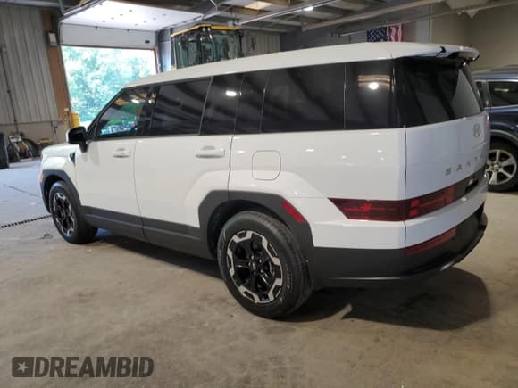 ✅ 2025 Hyundai Santa Fe SE • VIN: 5NMP1DGLXSH089422 • Lot: 63437195. Listed on Copart with 1,251 mi. Free auction sales archive from the USA and detailed vehicle history report at DreamBid. Image 2.