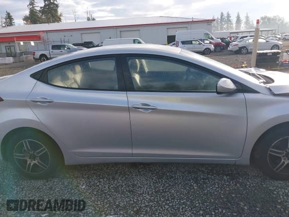 ✅ 2016 Hyundai Elantra SE • VIN: 5NPDH4AE0GH779795 • Lot: 43508009. Listed on IAAI with 156,053 mi. Free auction sales archive from the USA and detailed vehicle history report at DreamBid. Image 13.