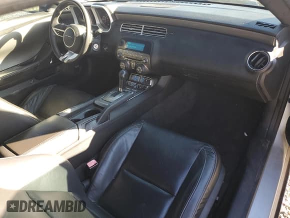 ✅ 2011 Chevrolet Camaro 2LT • VIN: 2G1FC1ED4B9104821 • Lot: 85418945. Wystawiony na Copart z przebiegiem 183 162 mil. Bezpłatny archiwum sprzedaży aukcyjnych z USA i szczegółowy raport historii pojazdu na DreamBid. Zdjęcie 8.