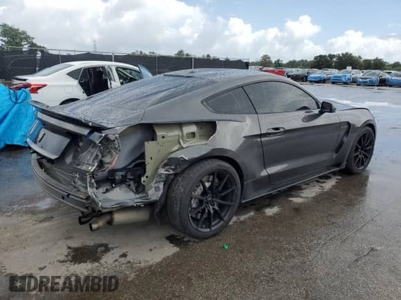 ✅ 2016 Ford Mustang Shelby GT350 • VIN: 1FA6P8JZ0G5524558 • Lot: 84953805. Listed on Copart with 58,992 mi. Free auction sales archive from the USA and detailed vehicle history report at DreamBid. Image 3.