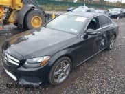 ✅ 2018 Mercedes-Benz C 300 • VIN: WDDWF4KB8JR405959 • Lot: 43427272. Wystawiony na IAAI z przebiegiem 72 734 mil. Bezpłatny archiwum sprzedaży aukcyjnych z USA i szczegółowy raport historii pojazdu na DreamBid. Zdjęcie 2.