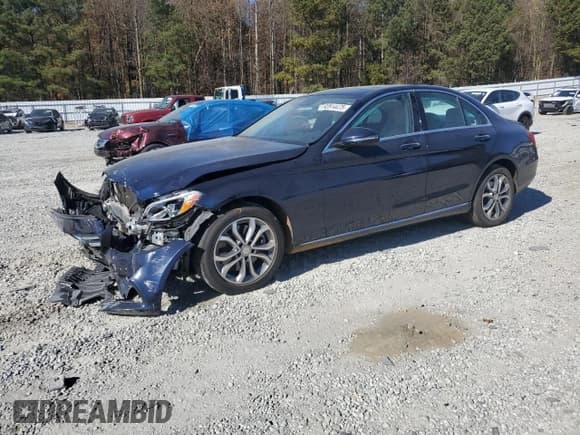 ✅ 2016 Mercedes-Benz C 300 • VIN: 55SWF4KB9GU156885 • Lot: 92814475. Wystawiony na Copart z przebiegiem 92 020 mil. Bezpłatny archiwum sprzedaży aukcyjnych z USA i szczegółowy raport historii pojazdu na DreamBid. Zdjęcie 1.