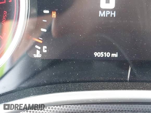 2018 Dodge Challenger R/T z VIN 2C3CDZBT2JH259541, wystawiony jako IAAI lot #42143798 z przebiegiem 90 510 mil mil oraz . Historia ofert i sprzedaży dostępna na DreamBid. Obrazek 7.