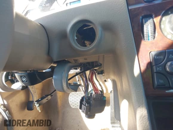 ✅ 2000 Mercedes-Benz C 230 Kompressor • VIN: WDBHA24G9YA852483 • Lot: 41479316. Wystawiony na IAAI z przebiegiem Nie podano. Bezpłatny archiwum sprzedaży aukcyjnych z USA i szczegółowy raport historii pojazdu na DreamBid. Zdjęcie 6.