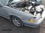 ✅ 1999 Volvo S70 • VIN: YV1LS56D4X2568744 • Lot: 43834498. Listed on IAAI with 214,098 mi. Free auction sales archive from the USA and detailed vehicle history report at DreamBid. Image 13.