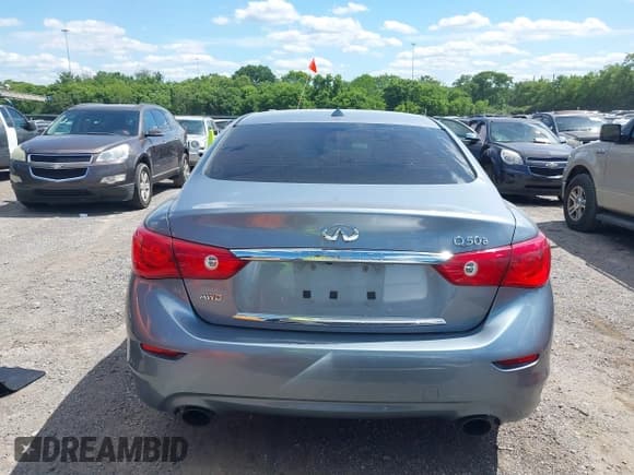 ✅ 2014 Infiniti Q50 Premium • VIN: JN1BV7AR1EM706039 • Лот: 42318470. Опубликован ранее на IAAI с пробегом 233 843 миль. Бесплатный доступ к архиву аукционных продаж из США и подробный отчёт об истории автомобиля на DreamBid. Изображение 16.
