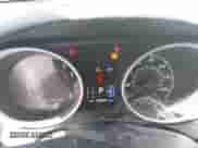 2013 Mitsubishi Outlander ES z VIN 4A4AP3AU5DE004615, wystawiony jako IAAI lot #43137560 z przebiegiem 138 541 mil mil oraz . Historia ofert i sprzedaży dostępna na DreamBid. Obrazek 7.