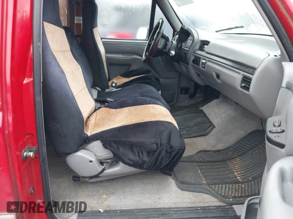 ✅ 1995 Ford F-150 • VIN: 1FTEX15N2SKA19586 • Lot: 43835311. Listed on IAAI with 230,188 mi. Free auction sales archive from the USA and detailed vehicle history report at DreamBid. Image 5.