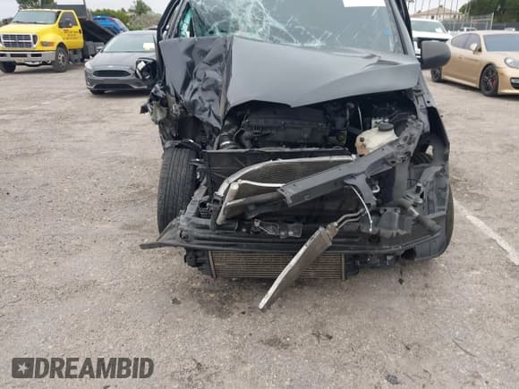 ✅ 2021 Mercedes-Benz Metris Cargo • VIN: W1YV0BEY4M3827547 • Lot: 41390311. Listed on IAAI with 138,075 mi. Free auction sales archive from the USA and detailed vehicle history report at DreamBid. Image 6.