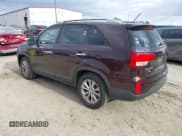 ✅ 2014 Kia Sorento EX • VIN: 5XYKU4A72EG467826 • Lot: 43671116. Wystawiony na IAAI z przebiegiem 188 713 mil. Bezpłatny archiwum sprzedaży aukcyjnych z USA i szczegółowy raport historii pojazdu na DreamBid. Zdjęcie 3.