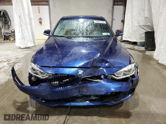 ✅ 2017 BMW 3 Series 320i xDrive • VIN: WBA8E5G58HNU42054 • Lot: 69061325. Listed on Copart with 57,028 mi. Free auction sales archive from the USA and detailed vehicle history report at DreamBid. Image 5.