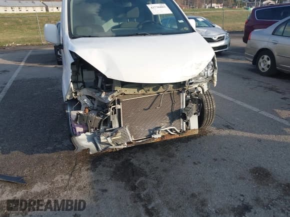 ✅ 2014 Nissan NV200 SV • VIN: 3N6CM0KN8EK702428 • Lot: 43736803. Listed on IAAI with 56,080 mi. Free auction sales archive from the USA and detailed vehicle history report at DreamBid. Image 6.