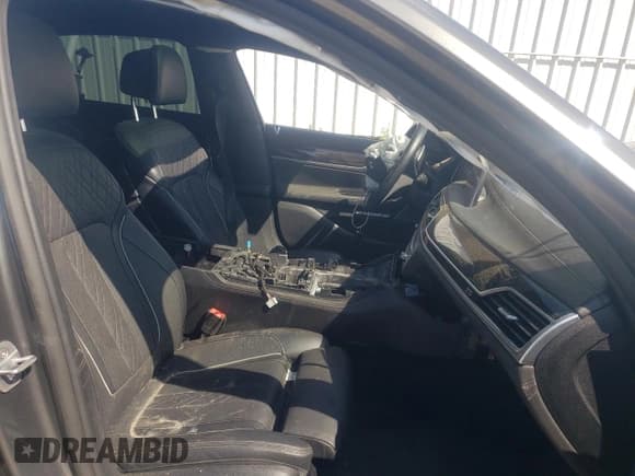 ✅ 2016 BMW 7 Series 750i xDrive • VIN: WBA7B0C52GG526807 • Lot: 48414035. Wystawiony na Copart z przebiegiem Nie podano. Bezpłatny archiwum sprzedaży aukcyjnych z USA i szczegółowy raport historii pojazdu na DreamBid. Zdjęcie 5.