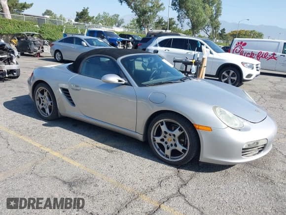 ✅ 2007 Porsche Boxster • VIN: WP0CA29837U710558 • Лот: 42506943. Опубликован ранее на IAAI с пробегом 129 446 миль. Бесплатный доступ к архиву аукционных продаж из США и подробный отчёт об истории автомобиля на DreamBid. Изображение 1.