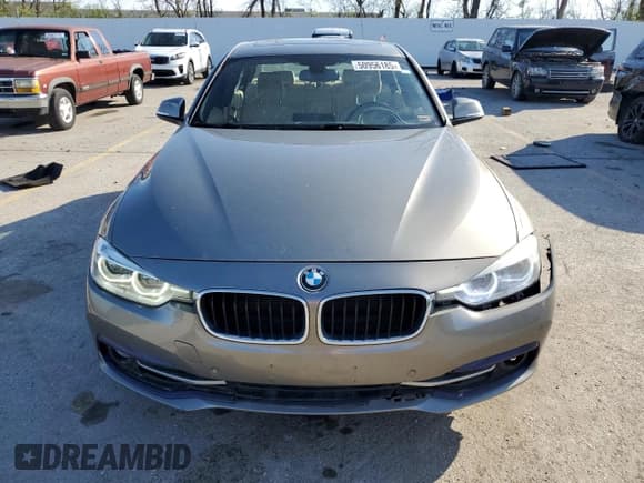 ✅ 2016 BMW 3 Series 328i xDrive • VIN: WBA8E3G58GNT76589 • Lot: 50956185. Listed on Copart with 86,432 mi. Free auction sales archive from the USA and detailed vehicle history report at DreamBid. Image 5.