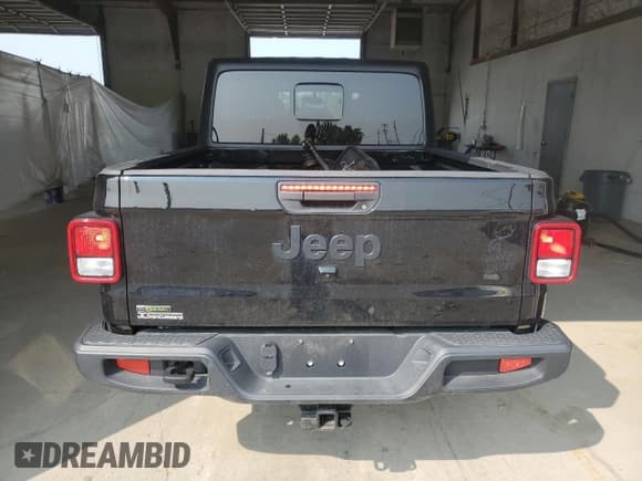 ✅ 2023 Jeep Gladiator Willys • VIN: 1C6JJTAMXPL594746 • Лот: 60598895. Опубликован ранее на Copart с пробегом 16 746 миль. Бесплатный доступ к архиву аукционных продаж из США и подробный отчёт об истории автомобиля на DreamBid. Изображение 6.