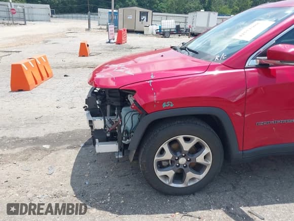✅ 2019 Jeep Compass Limited • VIN: 3C4NJCCB7KT802133 • Lot: 42571988. Listed on IAAI with 99,943 mi. Free auction sales archive from the USA and detailed vehicle history report at DreamBid. Image 18.