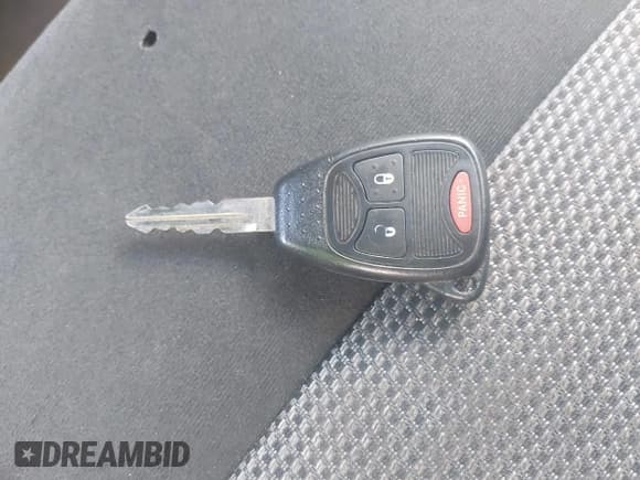 ✅ 2014 Jeep Compass Sport • VIN: 1C4NJCBAXED844962 • Lot: 43766927. Wystawiony na IAAI z przebiegiem 166 871 mil. Bezpłatny archiwum sprzedaży aukcyjnych z USA i szczegółowy raport historii pojazdu na DreamBid. Zdjęcie 11.