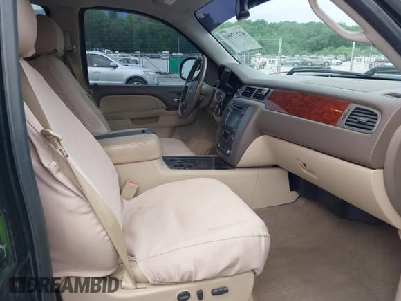 ✅ 2013 GMC Sierra 1500 SLT • VIN: 3GTP2WE71DG237972 • Lot: 42277095. Listed on IAAI with 108,665 mi. Free auction sales archive from the USA and detailed vehicle history report at DreamBid. Image 5.