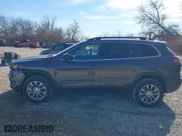 ✅ 2022 Jeep Cherokee Latitude Lux • VIN: 1C4PJMMXXND502301 • Лот: 41584921. Опубликован ранее на IAAI с пробегом 39 934 миль. Бесплатный доступ к архиву аукционных продаж из США и подробный отчёт об истории автомобиля на DreamBid. Изображение 15.