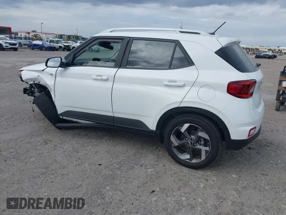 ✅ 2024 Hyundai Venue SEL • VIN: KMHRC8A30RU285015 • Lot: 41362985. Listed on IAAI with 2,956 mi. Free auction sales archive from the USA and detailed vehicle history report at DreamBid. Image 3.