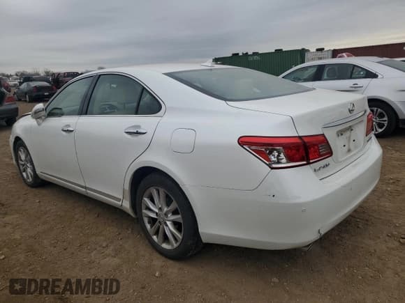 ✅ 2010 Lexus ES 330 • VIN: JTHBK1EG9A2387487 • Лот: 93205665. Опубликован ранее на Copart с пробегом 208 282 миль. Бесплатный доступ к архиву аукционных продаж из США и подробный отчёт об истории автомобиля на DreamBid. Изображение 2.