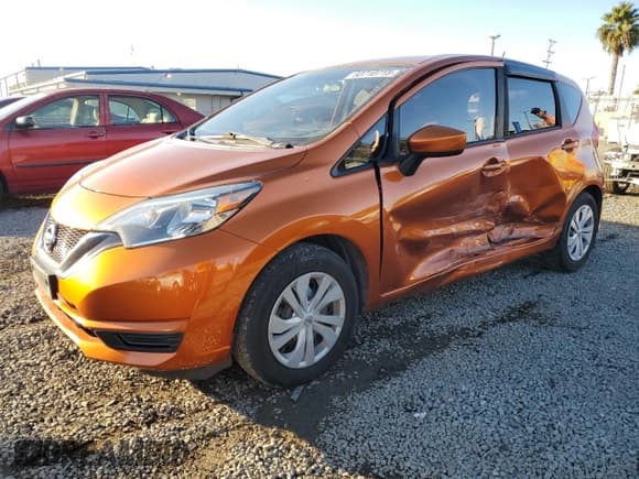 ✅ 2017 Nissan Note SV • VIN: 3N1CE2CP0HL371308 • Лот: 93710715. Опубликован ранее на Copart с пробегом 95 641 миль. Бесплатный доступ к архиву аукционных продаж из США и подробный отчёт об истории автомобиля на DreamBid. Изображение 1.