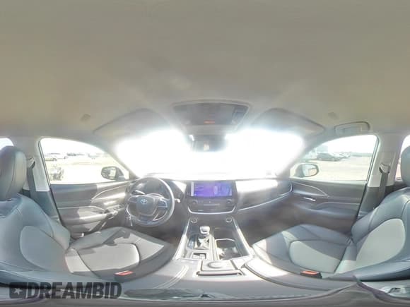 ✅ 2024 Toyota Highlander XLE • VIN: 5TDAAAA54RS003642 • Лот: 71695005. Опубликован ранее на Copart с пробегом 29 804 миль. Бесплатный доступ к архиву аукционных продаж из США и подробный отчёт об истории автомобиля на DreamBid. Изображение 15.