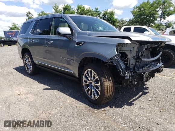 ✅ 2025 GMC Yukon Denali • VIN: 1GKS2DRL0SR252549 • Лот: 65974515. Опубликован ранее на Copart с пробегом 165 миль. Бесплатный доступ к архиву аукционных продаж из США и подробный отчёт об истории автомобиля на DreamBid. Изображение 4.