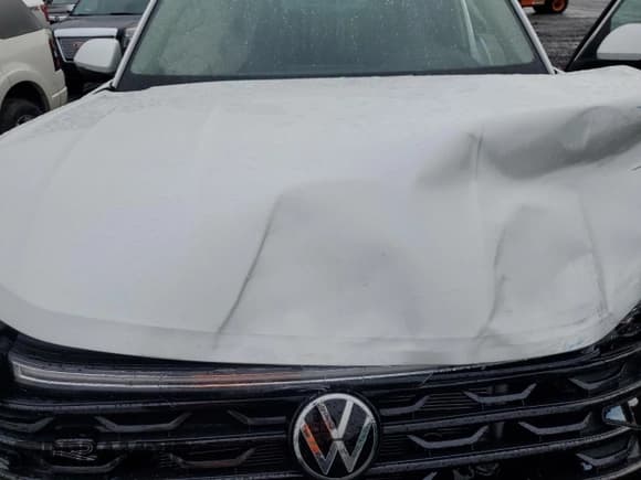 ✅ 2025 Volkswagen Atlas SEL Premium R-Line • VIN: 1V2FR2CA5SC545885 • Lot: 56670505. Listed on Copart with 1,772 mi. Free auction sales archive from the USA and detailed vehicle history report at DreamBid. Image 12.